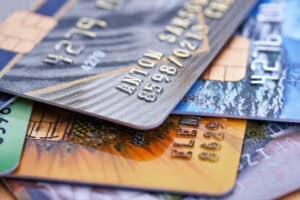 Karty kredytowe – 4 fakty, o których musisz wiedzieć